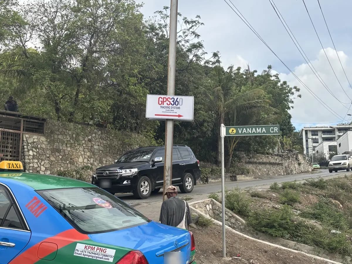 GPS360 Systems signage on Vanama Crescent, Konedobu (1)